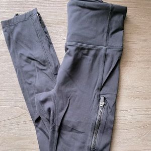 Black Fabletics Utility Legging